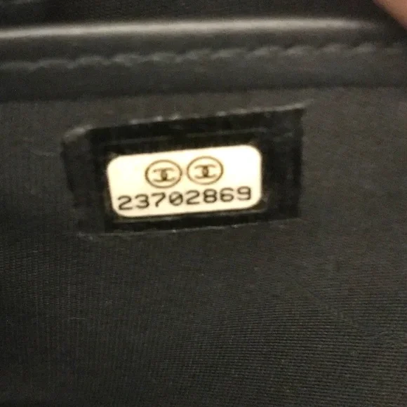 Chanel Caviar Zipper Boy Wallet Noir - Picture 9 of 9